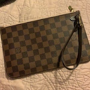 Louis Vuitton clutch/wallet